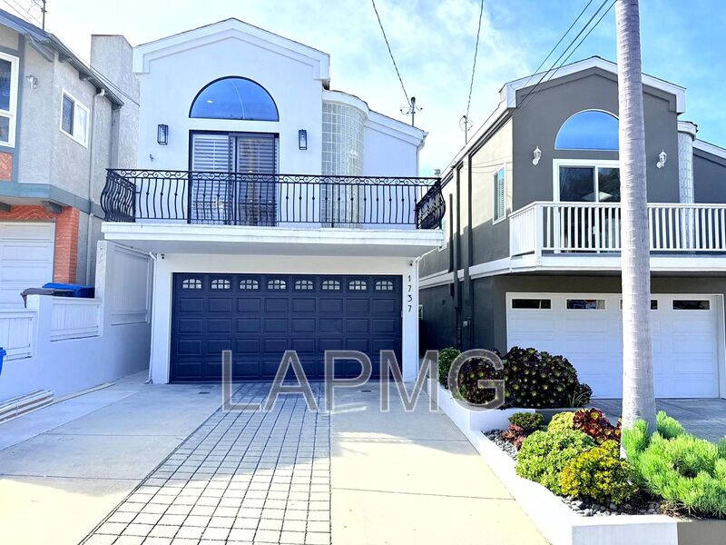 Redondo Beach House: 1737 Steinhart Avenue
