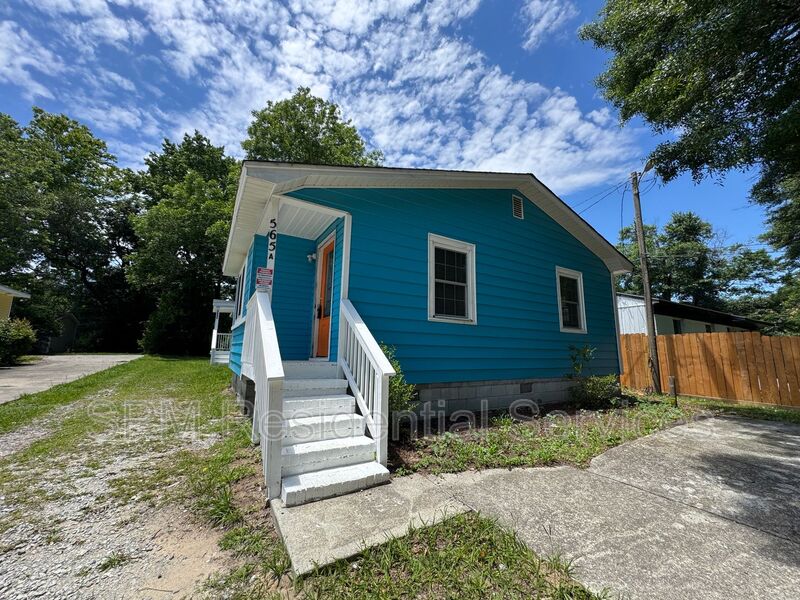 Wilmington House: 565 Manly St.