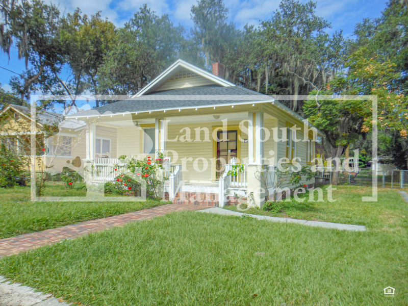 Lakeland House: 916 Vistabula Street