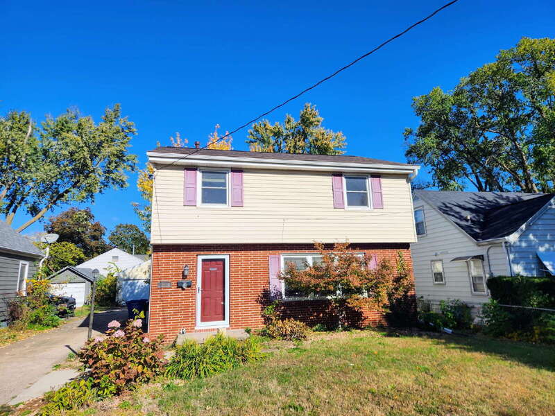 Des Moines House: 5513 Forest Avenue