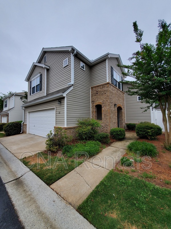 Woodstock House: 311 Hiawassee