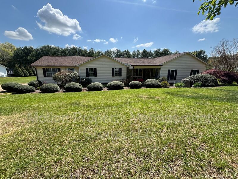 Vale House: 4680 Plateau Road