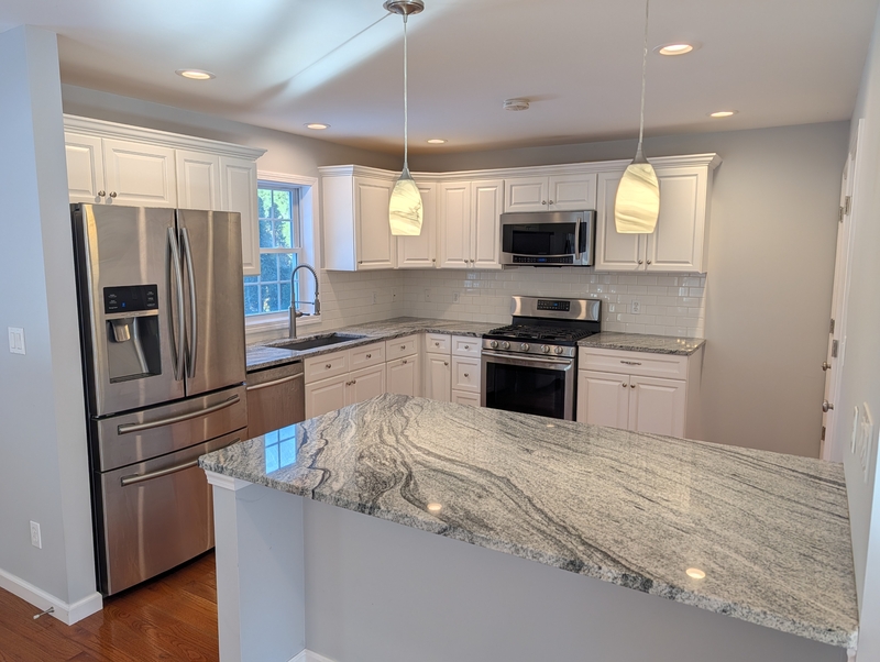 Farmington Condo: 227-229 River Road - 227