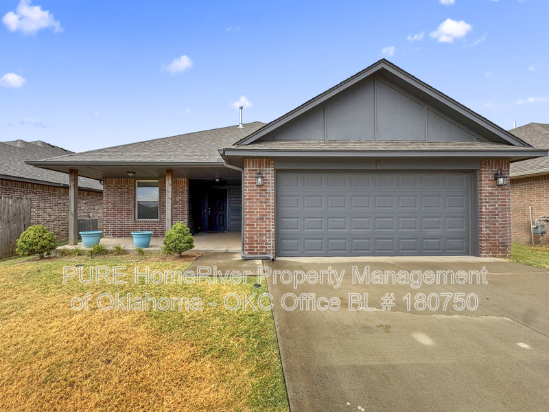 Edmond House: 2416 Alta Vista Ln