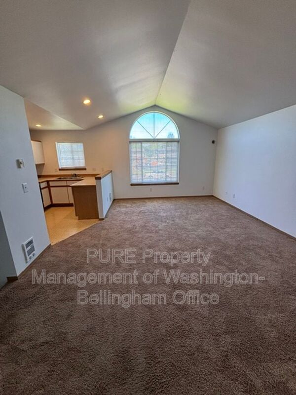 Bellingham House: 2427 Michigan St