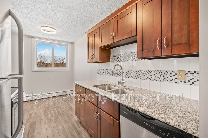 St Albert Condo: 47 Sturgeon Road