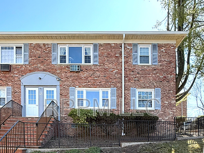 Verona Condo: 45 Wedgewood Drive #125