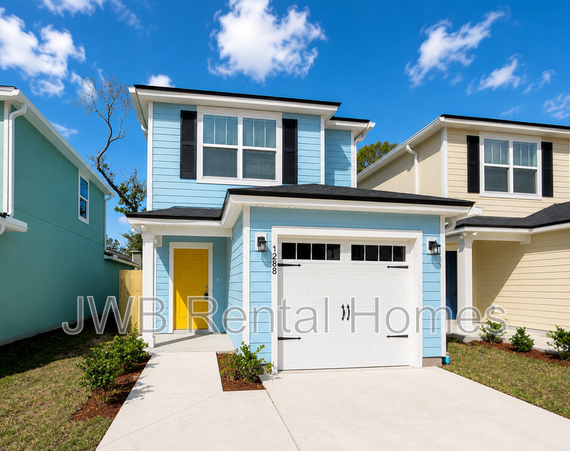 Jacksonville House: 1288 Pangola Dr