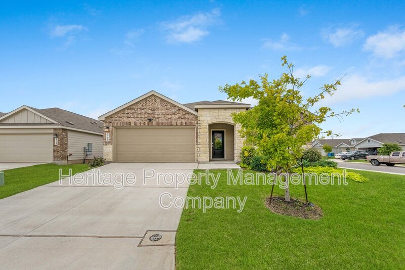 Seguin House: 2700 Coral Valley