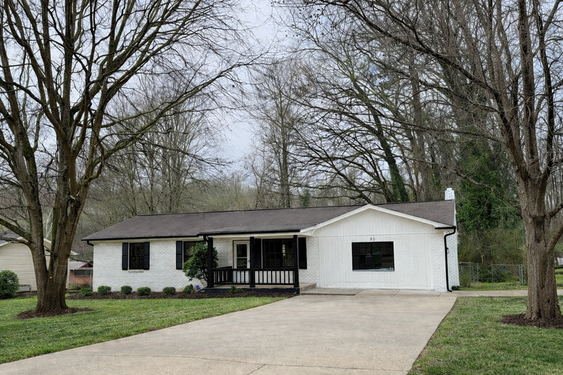 Stockbridge House: 80 Glenn Burnie Drive