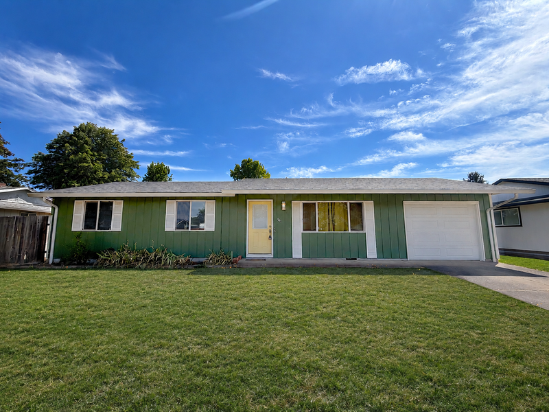 Junction City House: 410 Crona Street