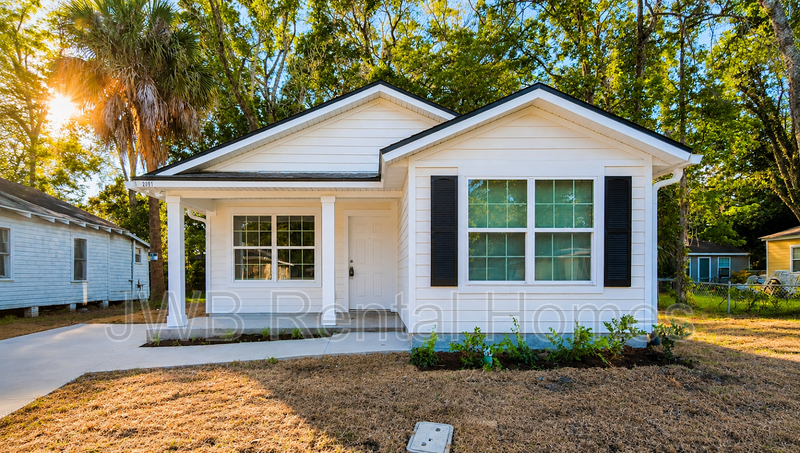 Jacksonville House: 2091 Woodside St