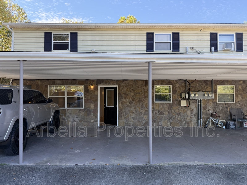 Greeneville Condo: 410 Erwin Hwy