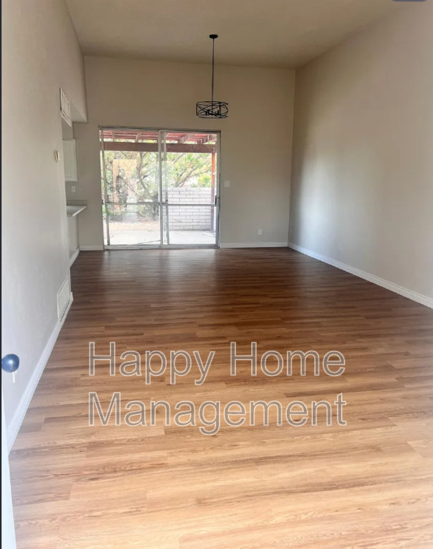 Rio Rancho Condo: 1355 Rio Rancho Dr SE