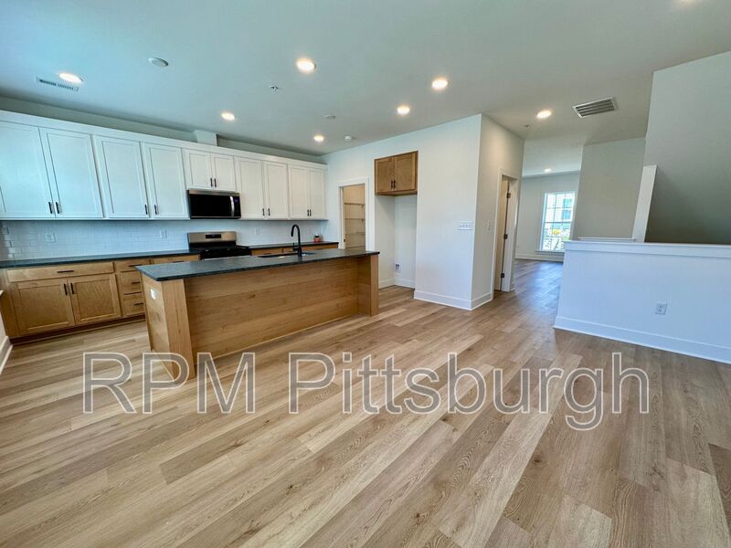 Bridgeville House: 4004 Windsfield Way