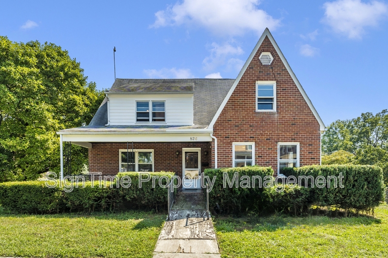 Hagerstown House: 826 Summit Avenue