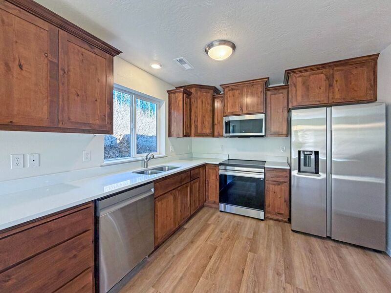 Photo 6 of rental home at 83314 Lorane Hwy