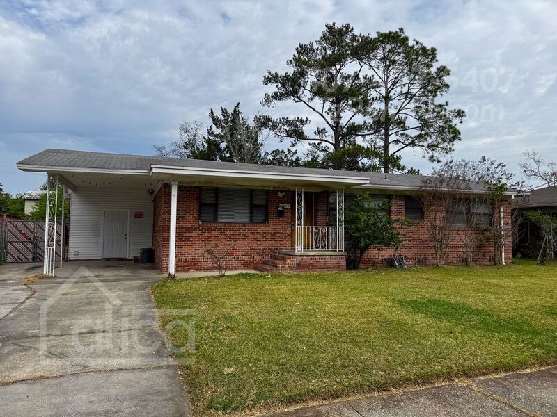 Jacksonville House: 6233 Harlow Blvd