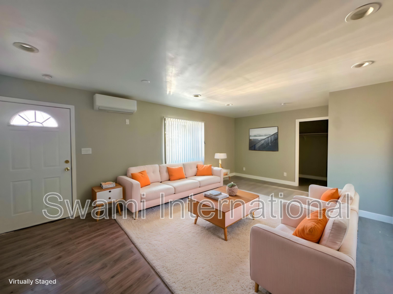 Los Angeles House: 7100 1/2 S. Figueroa St.