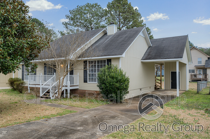 Pinson House: 6833 Brittany Pl