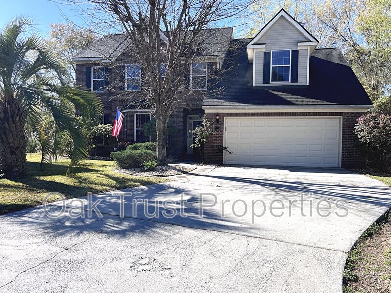 North Charleston House: 8675 Spring Chapel Ln