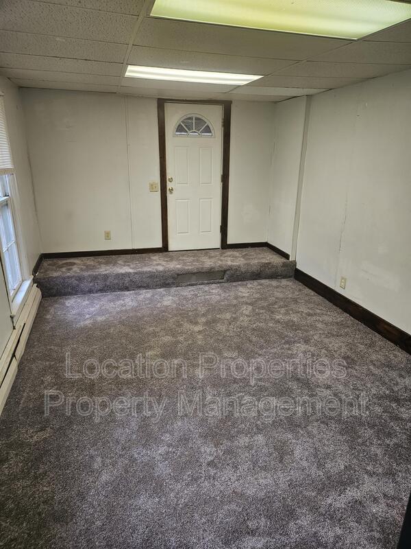 925 Alabama Street - C, Lawrence, Kansas rental photo 8 of 15