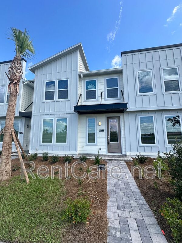 St. Cloud House: 6541 Cyrils Dr.
