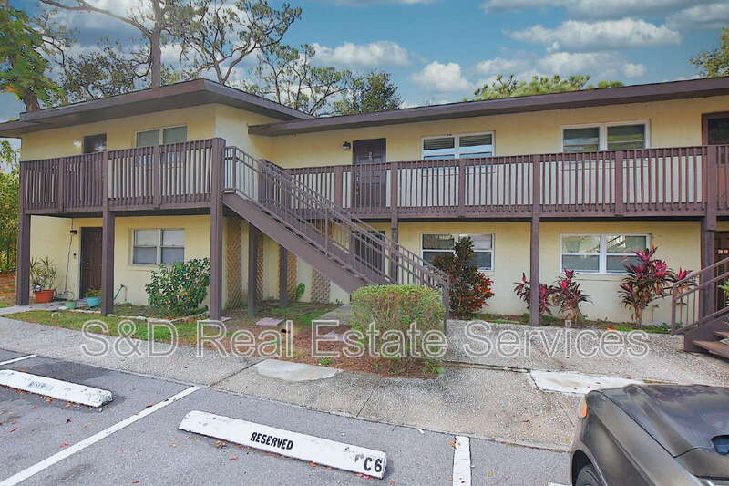 Lakeland Condo: 141 Fernery Rd