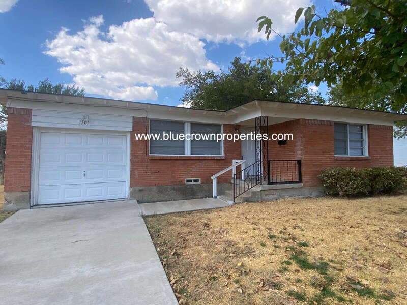 Mesquite House: 1701 Longview St