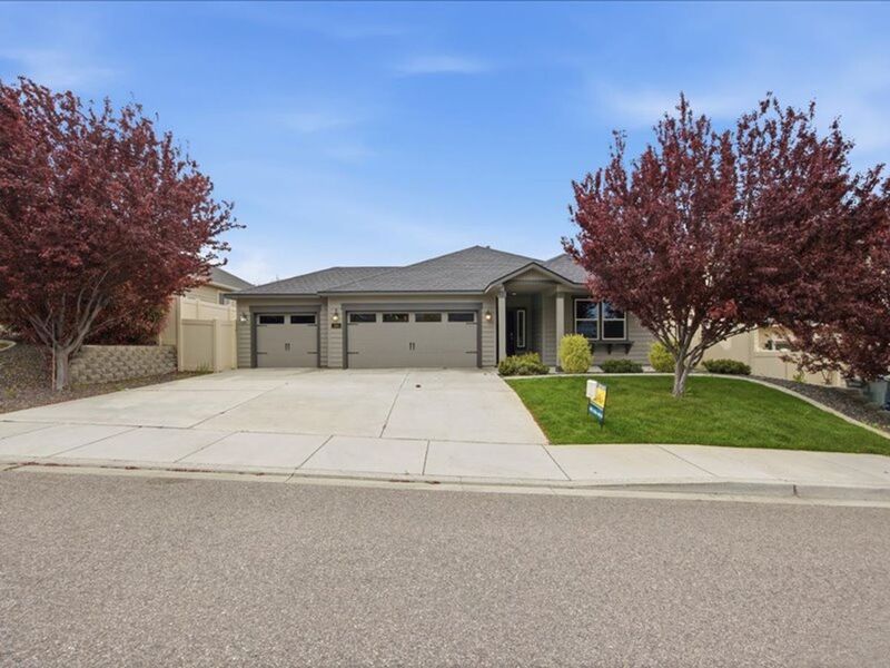 Richland House: 368 Wishkah Dr