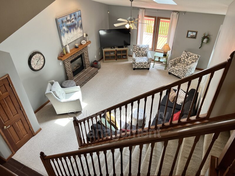 Fort Wayne House: 8329 Burnt Ember Place