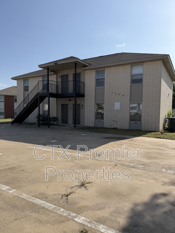 Killeen Condo: 1704 Spring Rose Circle - B