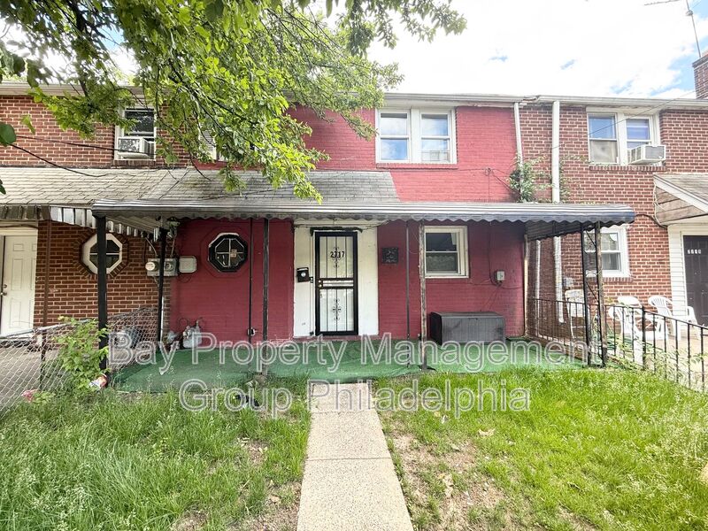 Chester House: 2717 Bethel Rd
