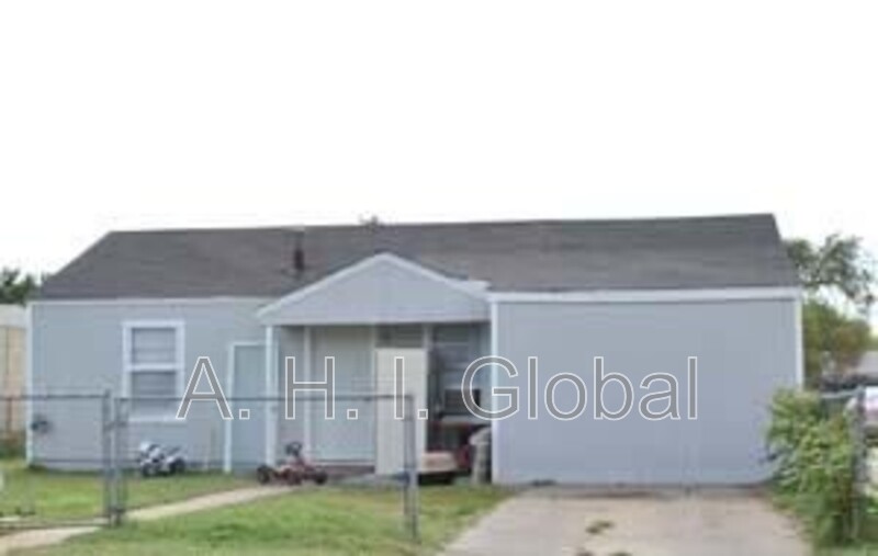 Amarillo House: 1215 North Highland Street
