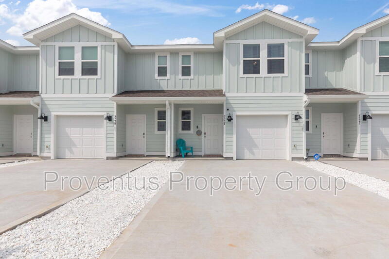 Gulf Breeze Townhome: 5724 Sandy Walk Street