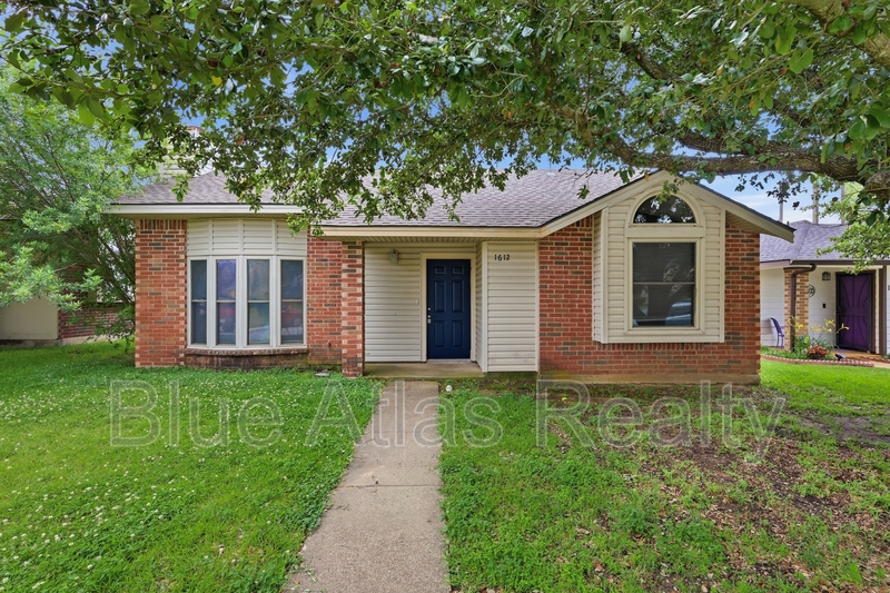 Dallas House: 1612 Hunterwood Drive