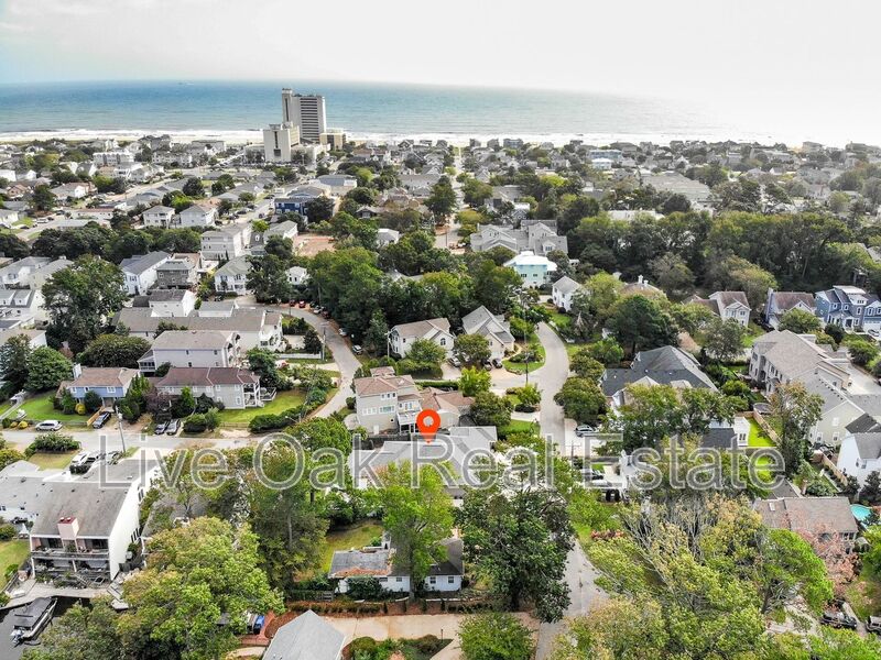 Virginia Beach House: 403 55th Street