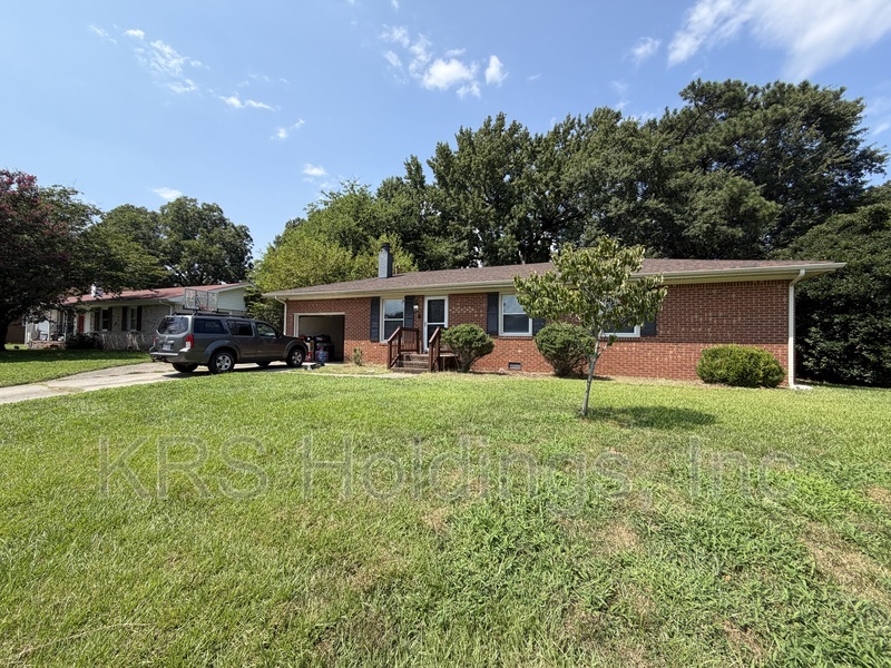 Portsmouth House: 4508 Regent Drive