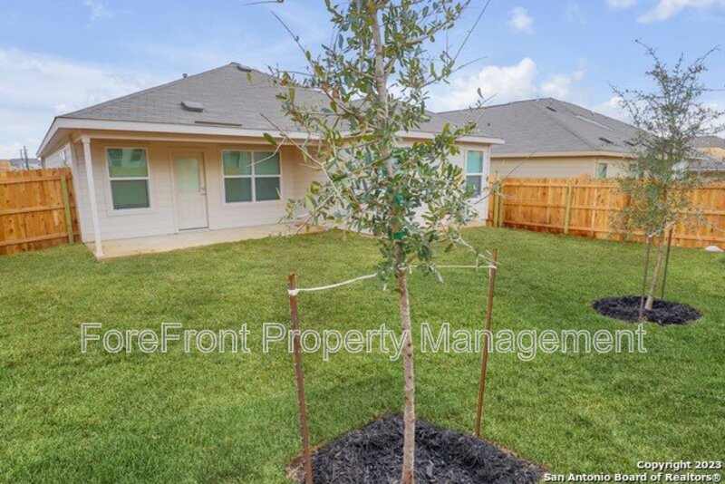 12023 Links Parkway San Antonio TX 78221 - Photo 10