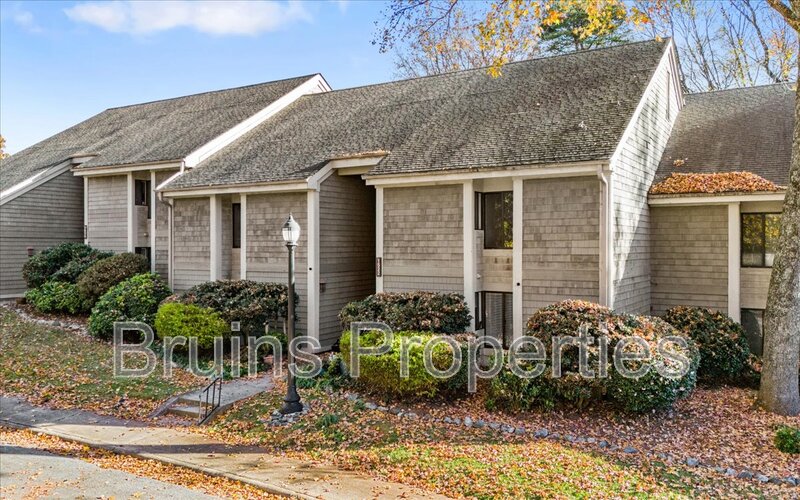 Greensboro House: 1522 Benjamin Parkway