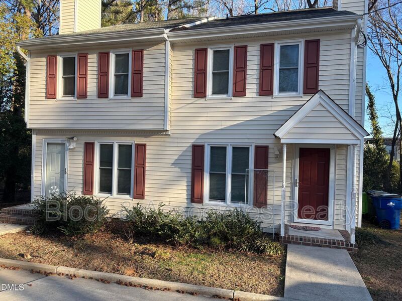 raleigh Condo: 2922 Glenridge Dr