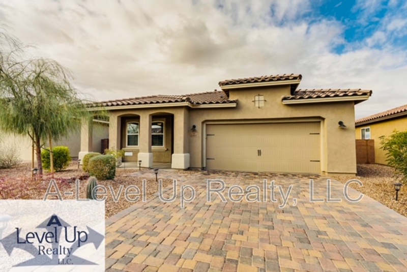 Marana House: 14097 North Silverleaf Lane