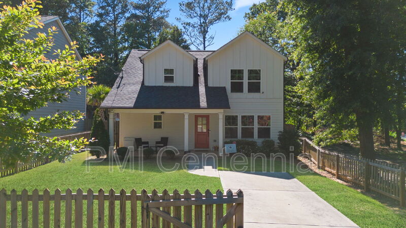 Atlanta House: 1120 Wedgewood Dr NW