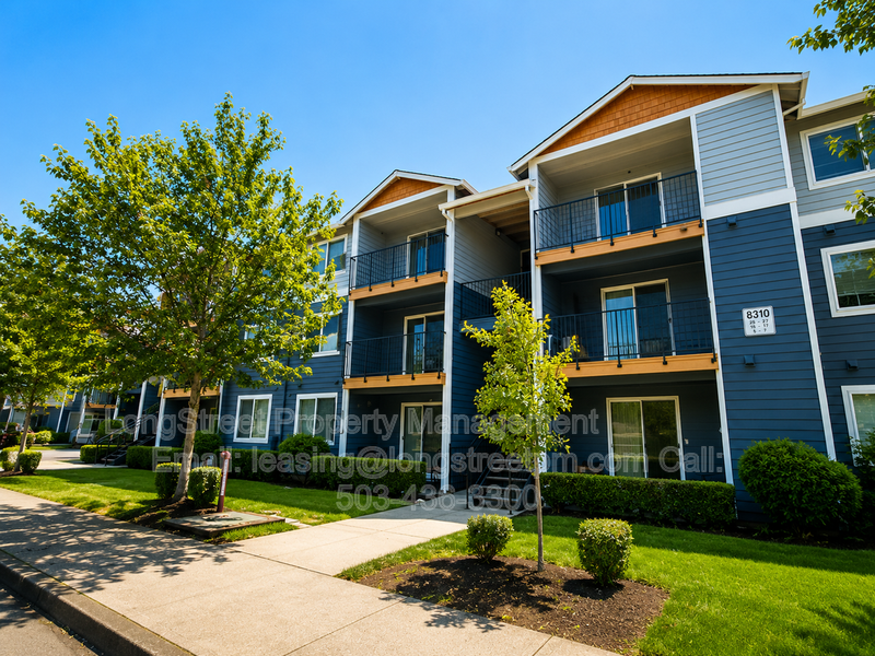 Portland Apartment: 8310 SE Rhine St