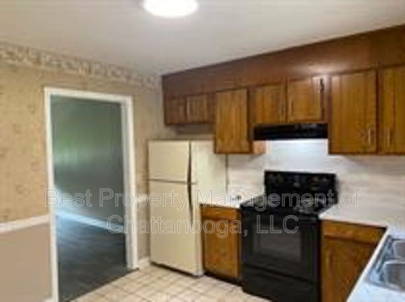 East Ridge Condo: 2189 Dugan Street