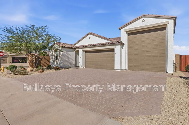 Coolidge House: 1772 W. Bartolo Dr.