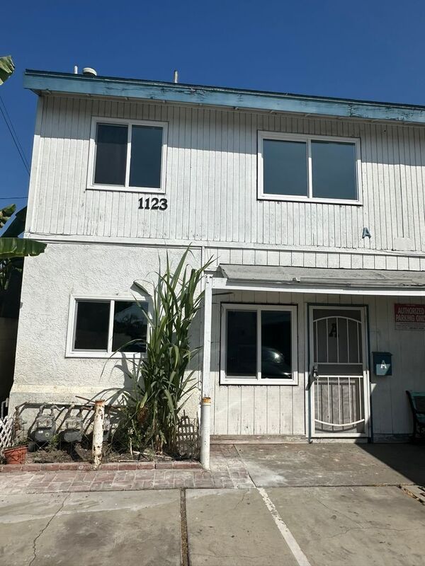 Santa Ana Condo: 1123 Highland Street - A Unit