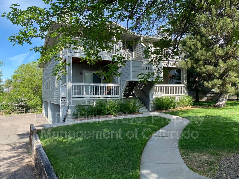Englewood Condo: 3583 S Marion St