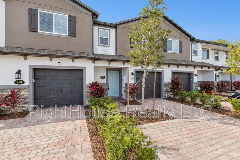 Sanford Townhome: 212 Beautyberry Lane