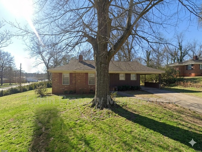 Memphis House: 1741 Gregory Ave